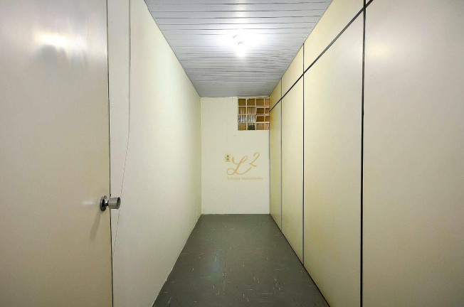 Imagem Casa com 1 Quarto à Venda, 172 m² em Cristo Rei - Curitiba Imagem Casa com 1 Quarto à Venda, 172 m² em Cristo Rei - Curitiba