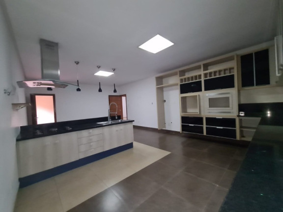Imagem Casa com 4 Quartos à Venda, 400 m² em Aleixo - Manaus Imagem Casa com 4 Quartos à Venda, 400 m² em Aleixo - Manaus