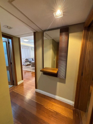 Imagem Apartamento com 4 Quartos à Venda, 253 m² em Petrópolis - Porto Alegre Imagem Apartamento com 4 Quartos à Venda, 253 m² em Petrópolis - Porto Alegre