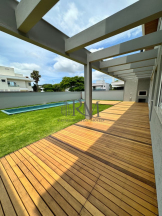 Imagem Sobrado com 5 Quartos à Venda, em Jurerê Internacional - Florianópolis Imagem Sobrado com 5 Quartos à Venda, em Jurerê Internacional - Florianópolis