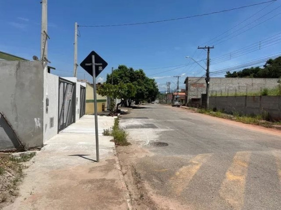 Imagem Casa com 2 Quartos à Venda, 75 m² em Residencial Estoril - Taubaté Imagem Casa com 2 Quartos à Venda, 75 m² em Residencial Estoril - Taubaté