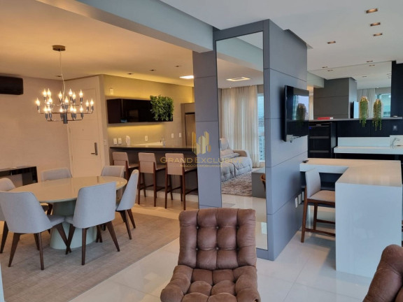 Imagem Apartamento com 3 Quartos à Venda, 152 m² em Centro - Balneário Camboriú Imagem Apartamento com 3 Quartos à Venda, 152 m² em Centro - Balneário Camboriú