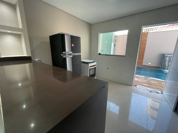 Imagem Casa com 3 Quartos à Venda, 249 m² em Caiçara - Praia Grande Imagem Casa com 3 Quartos à Venda, 249 m² em Caiçara - Praia Grande