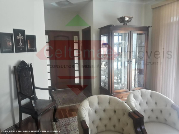 Imagem Casa com 5 Quartos à Venda, 248 m² em Jardim Santa Clara - Taubaté Imagem Casa com 5 Quartos à Venda, 248 m² em Jardim Santa Clara - Taubaté
