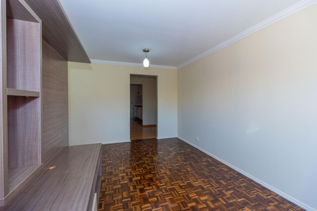 Imagem Sobrado com 4 Quartos para Alugar, 142 m² em Orleans - Curitiba Imagem Sobrado com 4 Quartos para Alugar, 142 m² em Orleans - Curitiba