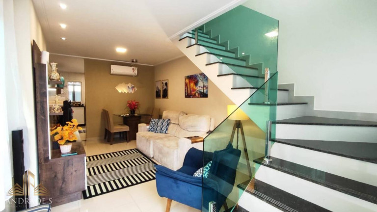 Casa de Condomínio com 2 Quartos à Venda, 110 m² em Guaratiba - Rio De Janeiro