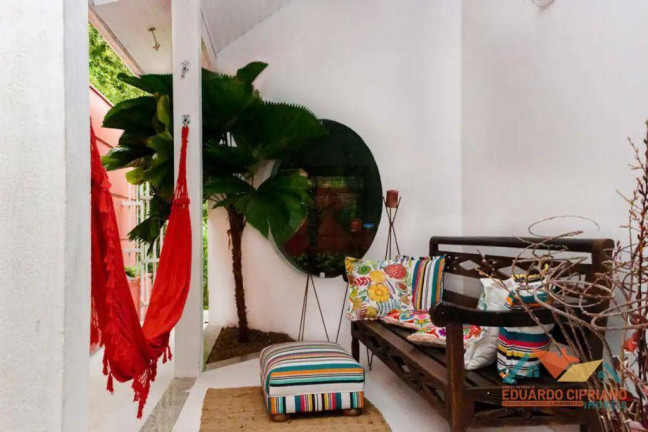Imagem Casa com 6 Quartos à Venda,  em Massaguaçu - Caraguatatuba