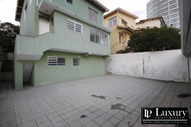 Imagem Casa com 3 Quartos à Venda, 380 m² em Pacaembu - São Paulo Imagem Casa com 3 Quartos à Venda, 380 m² em Pacaembu - São Paulo