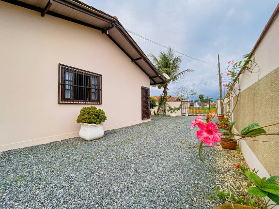 Imagem Casa com 3 Quartos à Venda, 360 m² em Centro - Balneário Barra Do Sul Imagem Casa com 3 Quartos à Venda, 360 m² em Centro - Balneário Barra Do Sul