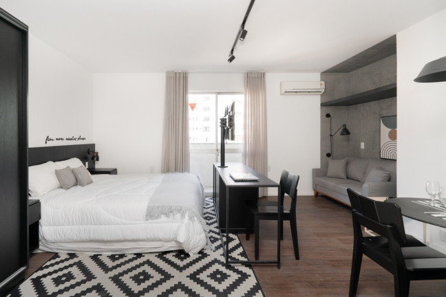 Imagem Imóvel com 1 Quarto à Venda, 32 m² em Centro Histórico - Porto Alegre Imagem Imóvel com 1 Quarto à Venda, 32 m² em Centro Histórico - Porto Alegre