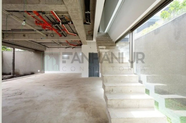 Imagem Casa com 3 Quartos à Venda, 578 m² em Jardim Europa - São Paulo Imagem Casa com 3 Quartos à Venda, 578 m² em Jardim Europa - São Paulo