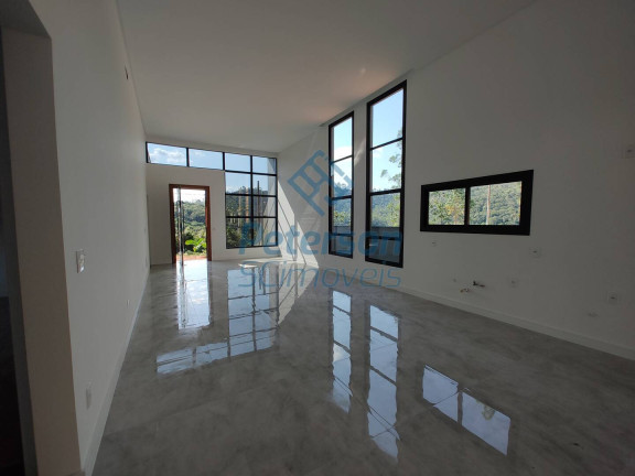 Imagem Casa com 3 Quartos à Venda, 165 m² em Primeiro De Maio - Brusque Imagem Casa com 3 Quartos à Venda, 165 m² em Primeiro De Maio - Brusque