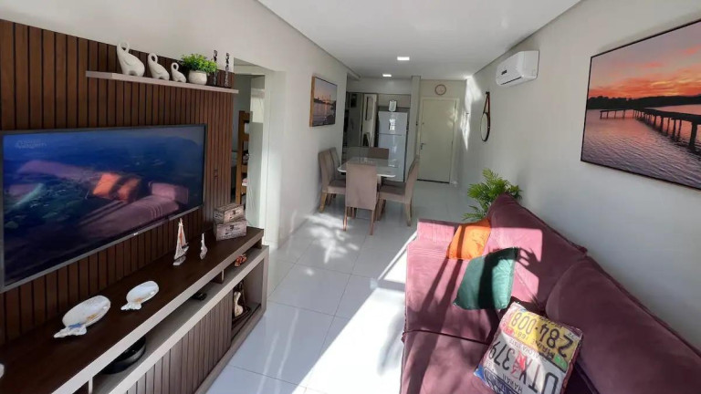 Imagem Apartamento com 2 Quartos para Alugar,  em Canasvieiras - Florianópolis