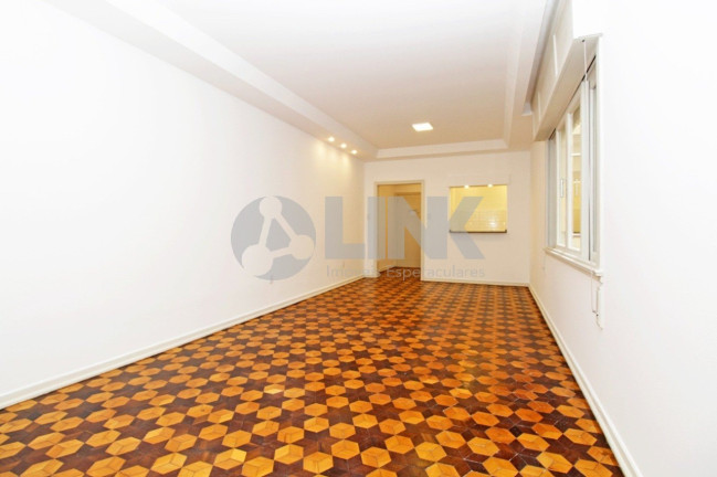 Imagem Apartamento com 3 Quartos à Venda, 101 m² em Moinhos De Vento - Porto Alegre Imagem Apartamento com 3 Quartos à Venda, 101 m² em Moinhos De Vento - Porto Alegre