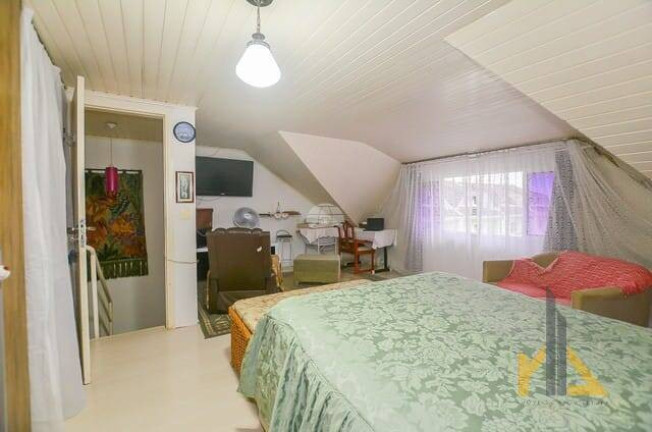 Imagem Sobrado com 3 Quartos à Venda, 134 m² em Fanny - Curitiba Imagem Sobrado com 3 Quartos à Venda, 134 m² em Fanny - Curitiba