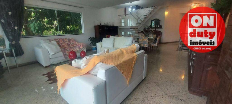 Imagem Casa com 4 Quartos à Venda, 316 m² em Marapé - Santos