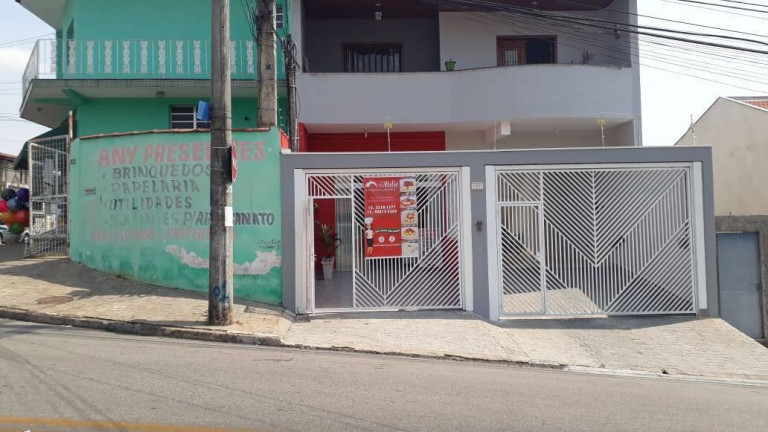 Sobrado com 3 Quartos à Venda, 280 m² em Wanel Ville - Sorocaba