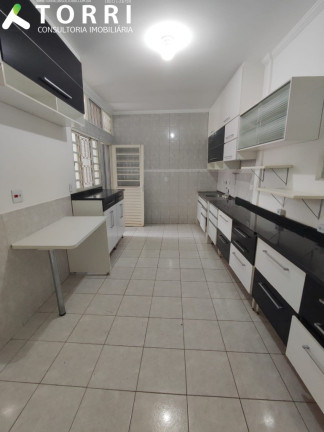 Imagem Casa com 2 Quartos à Venda, 200 m² em Jardim Residencial Villa Amato - Sorocaba Imagem Casa com 2 Quartos à Venda, 200 m² em Jardim Residencial Villa Amato - Sorocaba