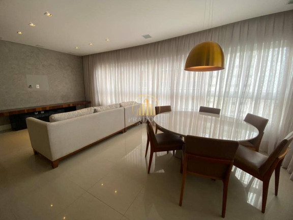 Apartamento com 3 Quartos à Venda, 110 m² em Centro - Balneário Camboriú