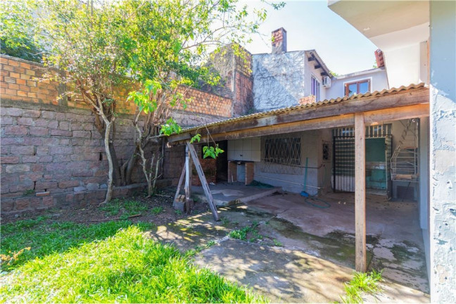 Imagem Casa com 3 Quartos à Venda, em Santa Tereza - Porto Alegre Imagem Casa com 3 Quartos à Venda, em Santa Tereza - Porto Alegre