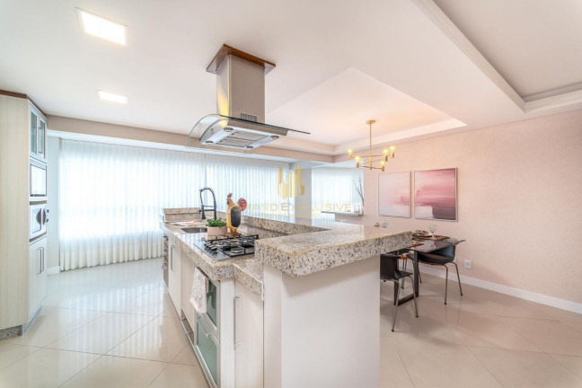 Apartamento com 3 Quartos à Venda, 106 m² em Centro - Balneário Camboriú