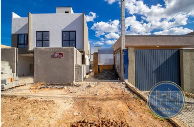 Imagem Casa à Venda, 90 m² em Xaxim - Curitiba Imagem Casa à Venda, 90 m² em Xaxim - Curitiba