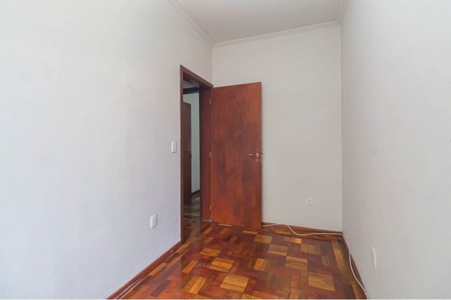 Imagem Apartamento com 3 Quartos à Venda, 67 m² em Rio Branco - Porto Alegre Imagem Apartamento com 3 Quartos à Venda, 67 m² em Rio Branco - Porto Alegre