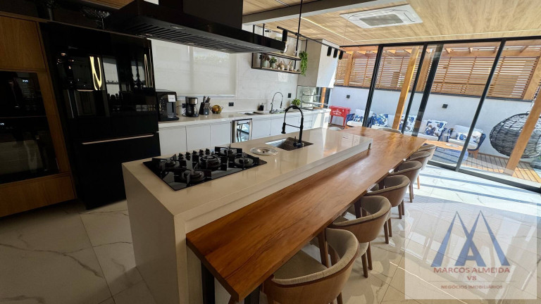 Imagem Casa de Condomínio com 4 Quartos à Venda, 250 m² em Botujuru - Mogi Das Cruzes Imagem Casa de Condomínio com 4 Quartos à Venda, 250 m² em Botujuru - Mogi Das Cruzes