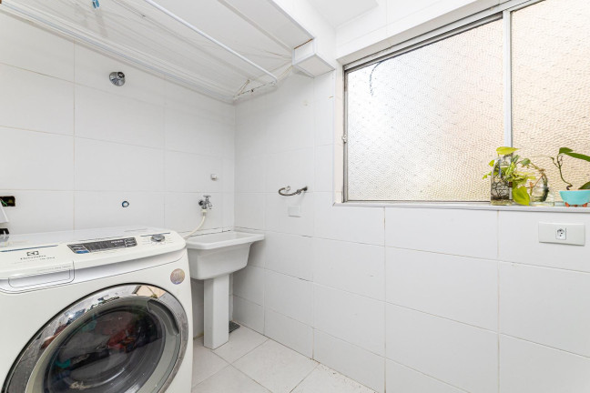 Imagem Apartamento com 2 Quartos à Venda, 70 m² em Bigorrilho - Curitiba Imagem Apartamento com 2 Quartos à Venda, 70 m² em Bigorrilho - Curitiba