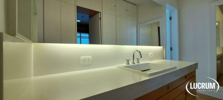 Imagem Cobertura com 2 Quartos à Venda, 300 m² em Ipanema - Rio De Janeiro Imagem Cobertura com 2 Quartos à Venda, 300 m² em Ipanema - Rio De Janeiro