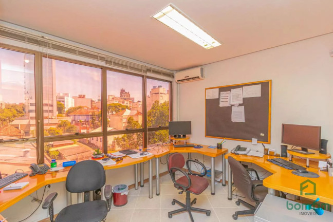 Sala Comercial à Venda, 45 m² em Petrópolis - Porto Alegre