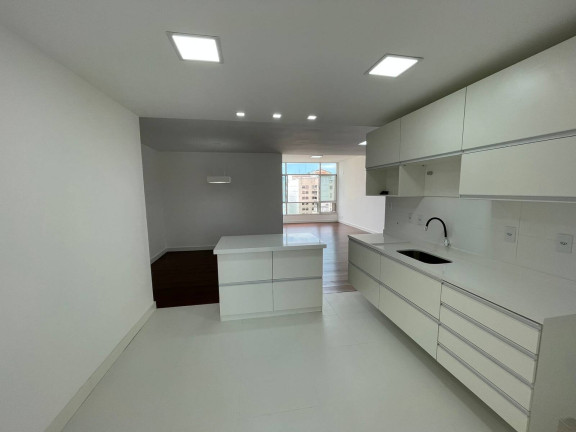 Imagem Apartamento com 3 Quartos à Venda, 160 m² em Icaraí - Niterói Imagem Apartamento com 3 Quartos à Venda, 160 m² em Icaraí - Niterói