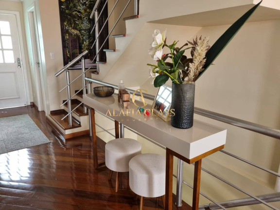 Imagem Casa com 4 Quartos à Venda, 250 m² em Jardim Lambreta - Cotia Imagem Casa com 4 Quartos à Venda, 250 m² em Jardim Lambreta - Cotia