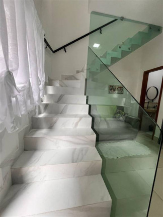 Imagem Sobrado com 2 Quartos à Venda, 60 m² em Maracanã - Praia Grande Imagem Sobrado com 2 Quartos à Venda, 60 m² em Maracanã - Praia Grande