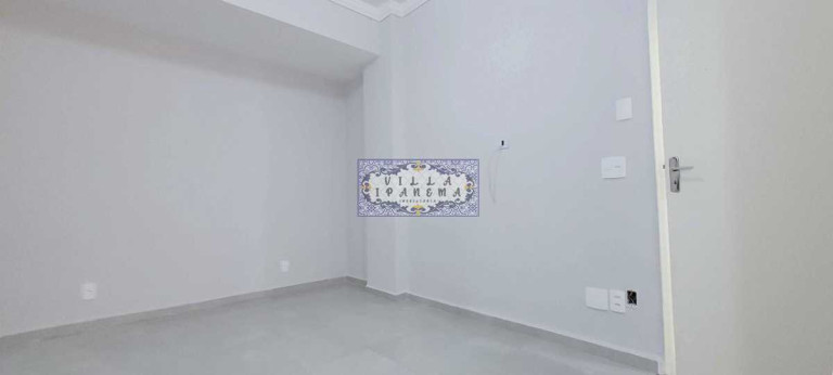 Imagem Apartamento com 3 Quartos à Venda, 124 m² em Leme - Rio De Janeiro Imagem Apartamento com 3 Quartos à Venda, 124 m² em Leme - Rio De Janeiro
