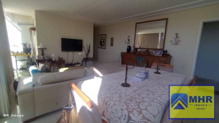 Imagem Apartamento com 2 Quartos à Venda, 70 m² em Itapuã - Vila Velha Imagem Apartamento com 2 Quartos à Venda, 70 m² em Itapuã - Vila Velha