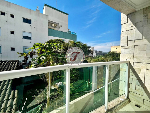Imagem Sobrado com 2 Quartos para Temporada, em Mariscal - Bombinhas Imagem Sobrado com 2 Quartos para Temporada, em Mariscal - Bombinhas