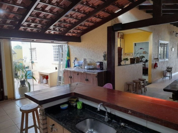Imagem Casa com 3 Quartos à Venda, 300 m² em Riacho Fundo I - Brasília Imagem Casa com 3 Quartos à Venda, 300 m² em Riacho Fundo I - Brasília