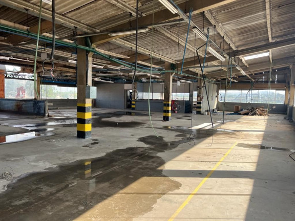 Imagem Galpão à Venda ou Locação, 1.780 m² em Vila Amorim - Suzano Imagem Galpão à Venda ou Locação, 1.780 m² em Vila Amorim - Suzano