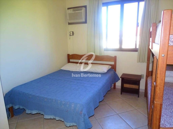 Imagem Sobrado com 2 Quartos para Temporada, em Bombas - Bombinhas Imagem Sobrado com 2 Quartos para Temporada, em Bombas - Bombinhas
