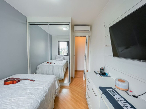 Imagem Imóvel com 3 Quartos à Venda,  em Vila Ipojuca - São Paulo