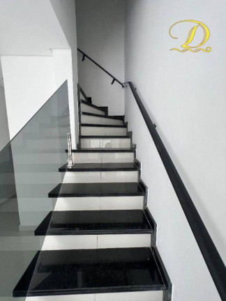 Imagem Sobrado com 2 Quartos à Venda, 53 m² em Canto Do Forte - Praia Grande Imagem Sobrado com 2 Quartos à Venda, 53 m² em Canto Do Forte - Praia Grande