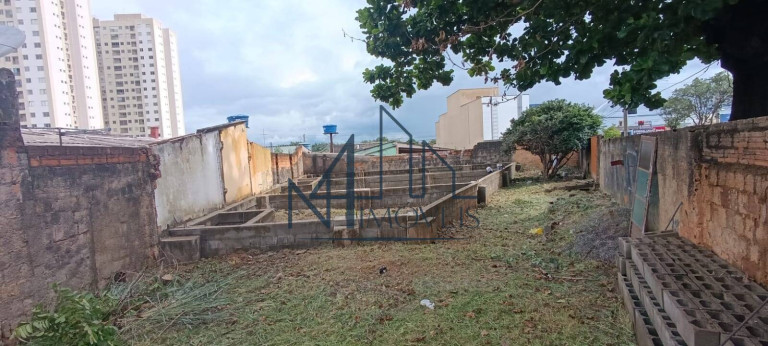 Terreno à Venda, 420 m² em Vila Cruzeiro Do Sul - Aparecida De Goiânia