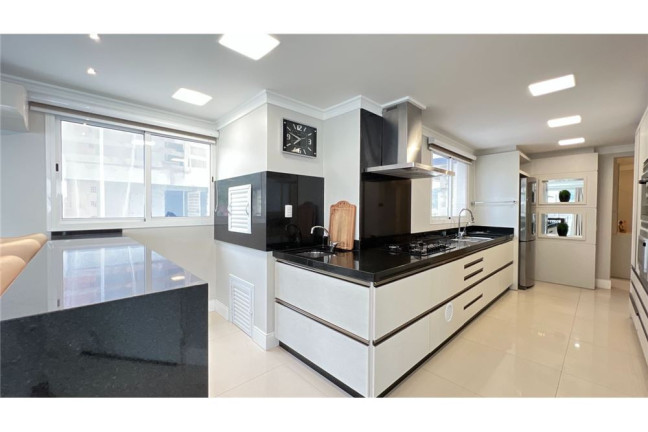 Imagem Apartamento com 4 Quartos à Venda, 180 m² em Praia Brava De Itajaí - Itajaí Imagem Apartamento com 4 Quartos à Venda, 180 m² em Praia Brava De Itajaí - Itajaí