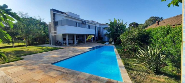 Imagem Casa de Condomínio com 4 Quartos à Venda, 380 m²