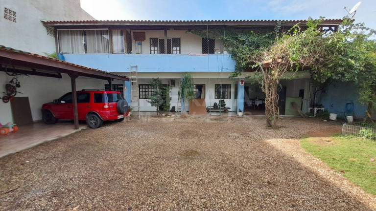 Imagem Casa com 6 Quartos à Venda, 340 m² em Meia Praia - Navegantes Imagem Casa com 6 Quartos à Venda, 340 m² em Meia Praia - Navegantes