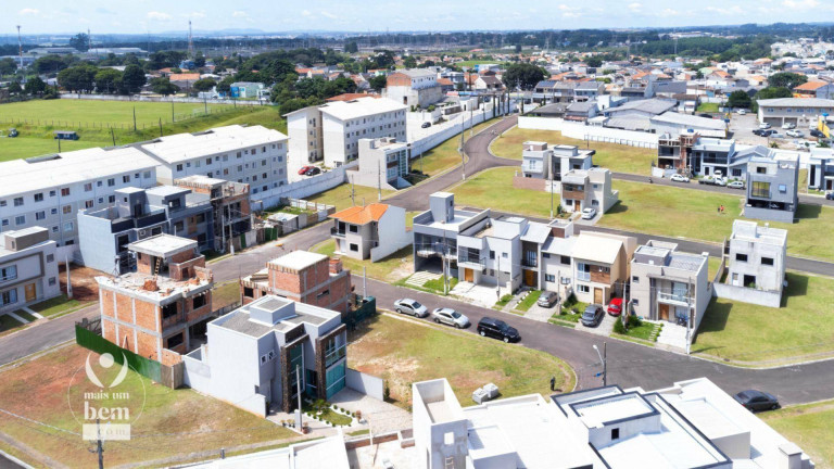 Imagem Sobrado com 3 Quartos à Venda, 132 m² em Campo De Santana - Curitiba Imagem Sobrado com 3 Quartos à Venda, 132 m² em Campo De Santana - Curitiba