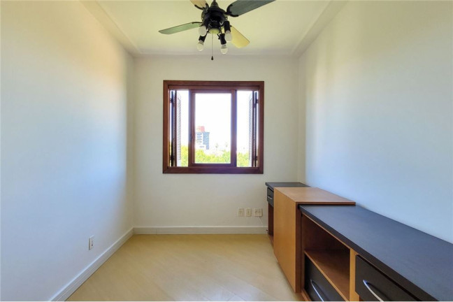 Imagem Cobertura com 3 Quartos à Venda, 111 m² em Petrópolis - Porto Alegre Imagem Cobertura com 3 Quartos à Venda, 111 m² em Petrópolis - Porto Alegre