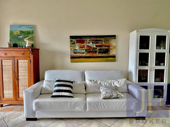 Imagem Apartamento com 2 Quartos para Temporada, 75 m² em Canasvieiras - Florianópolis Imagem Apartamento com 2 Quartos para Temporada, 75 m² em Canasvieiras - Florianópolis