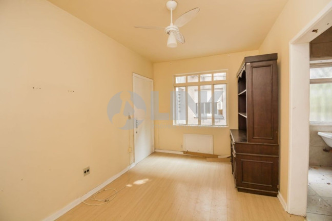 Imagem Apartamento com 2 Quartos à Venda, 56 m² em Cidade Baixa - Porto Alegre Imagem Apartamento com 2 Quartos à Venda, 56 m² em Cidade Baixa - Porto Alegre